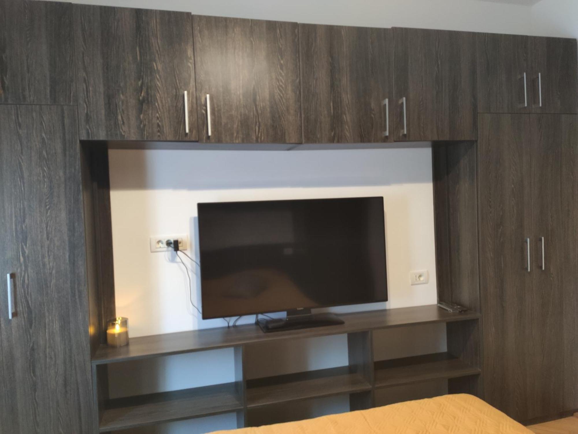 Christie'S Central Apartment Bucarest Esterno foto