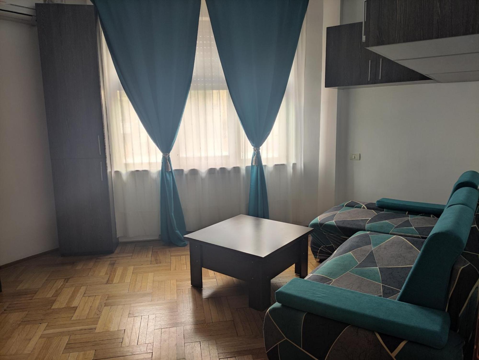 Christie'S Central Apartment Bucarest Esterno foto